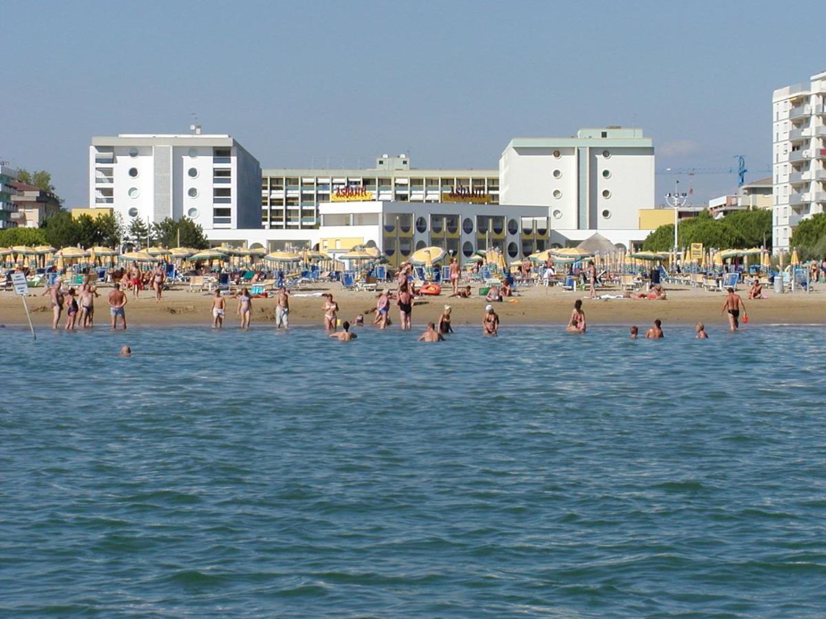 Appartamenti Solarium Bibione Exterior foto